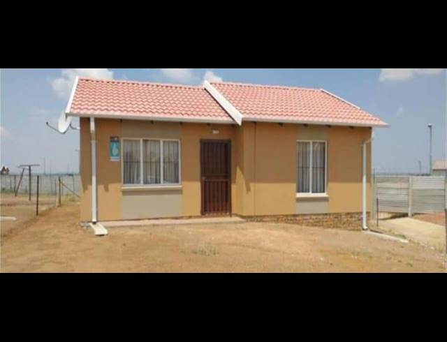 2 BEDROOM PROPERTY TO RENT IN SAVANNA CITY